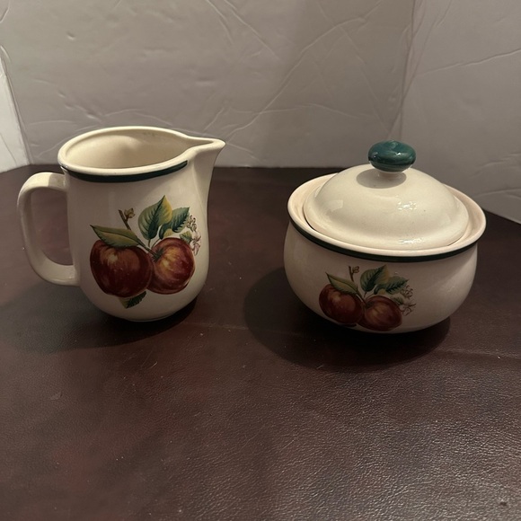 Apple cream and sugar - Picture 1 of 12